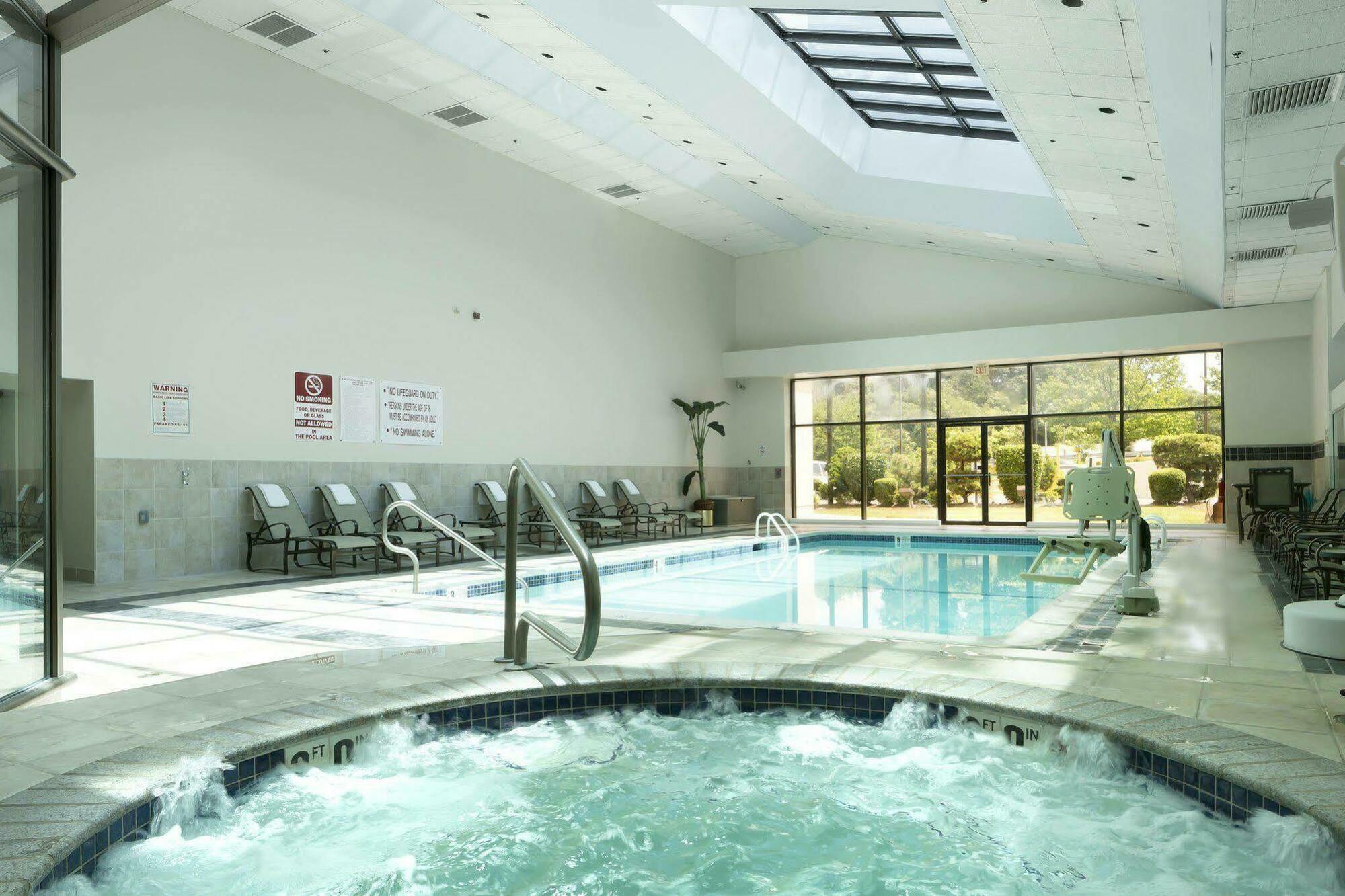 Doubletree By Hilton Fort Lee/George Washington Bridge Εξωτερικό φωτογραφία